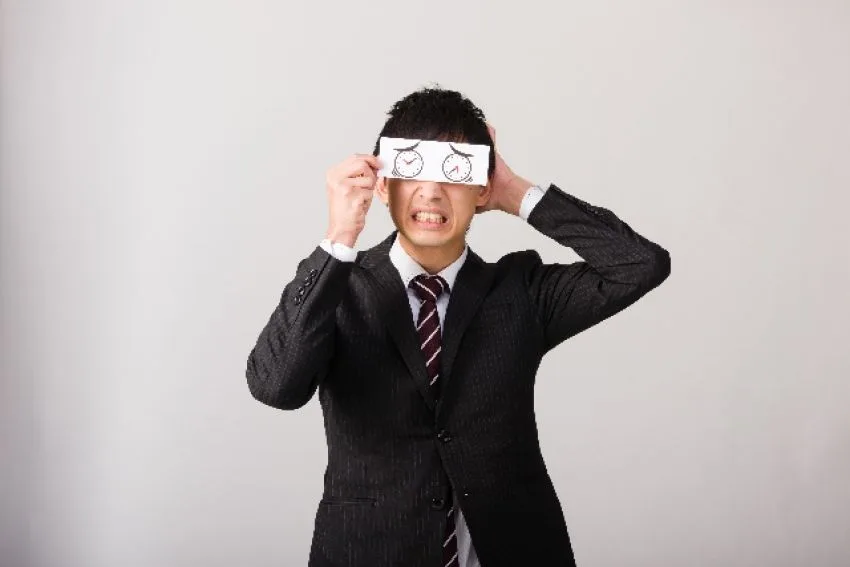 厚生労働省が初めて発表した｢過労死等防止対策白書｣が記す長時間労働の実態