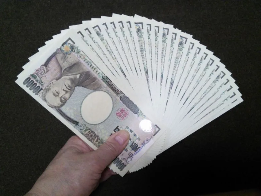振り込みは原則NG！？皆勘違いしている給与支払３つの原則