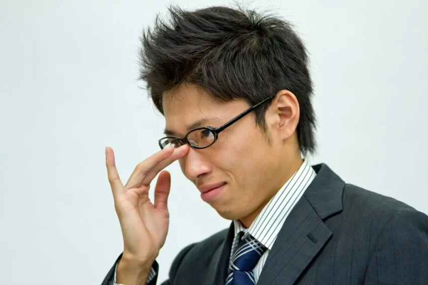 経営者も従業員も副業でワザと赤字を出す確定申告は税務署に狙われます!