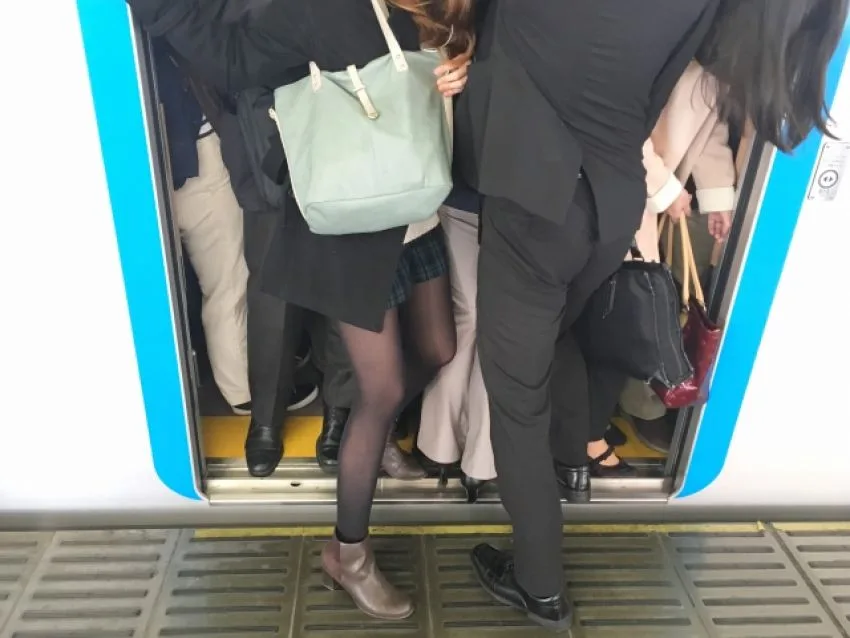 通勤手当が給与に含まれる従業員は確定申告で通勤にかける費用を控除できる？